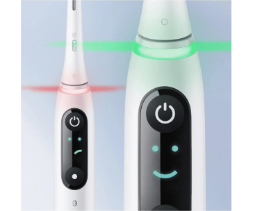 Oral-B iO Series 8 White Alabaster elektrický zubní kartáček, magnetický, 6 režimů, časovač, tlakový senzor, pouzdro